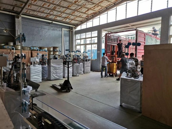 Busy Loading For Zipper Machines And Mask Making Machines