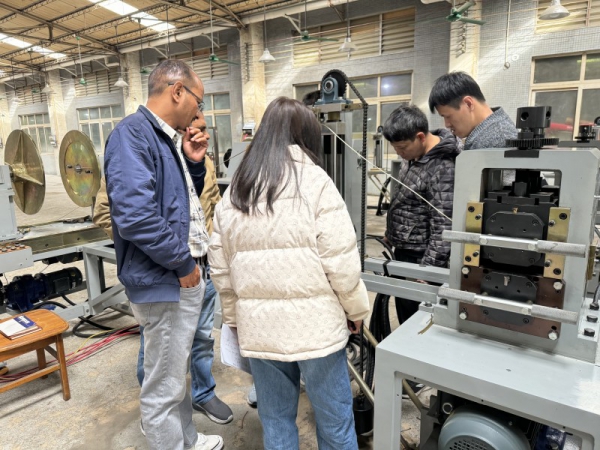 Customers Came To Zhenyu Factory For Training On Y teeth Wire Drawing Machine