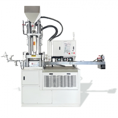 Automatic plastic zipper teeth injection molding machine